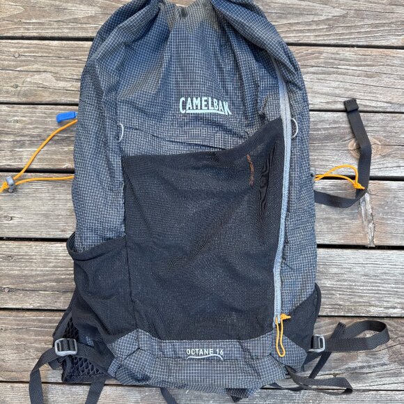 Camelbak Octane 16 backpack - Picture 1 of 4